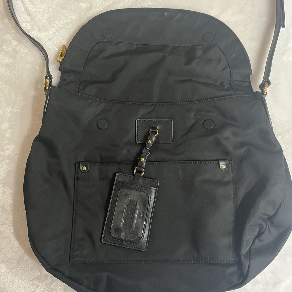 Marc Jacobs Black Shoulder Bag with Gold Accents - Picture 3 of 5